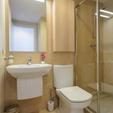 Flateli Lorenzana 17 * ジローナ