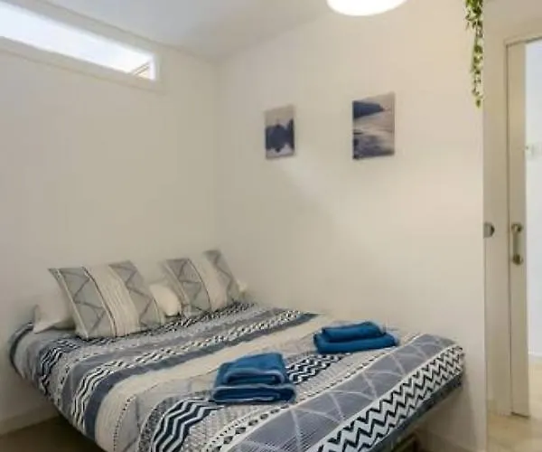 Flateli Lorenzana 17 * Girona